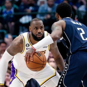 九游官网入口-乏力湖人拿什么挽留詹姆斯？詹欧重聚或成生涯终章